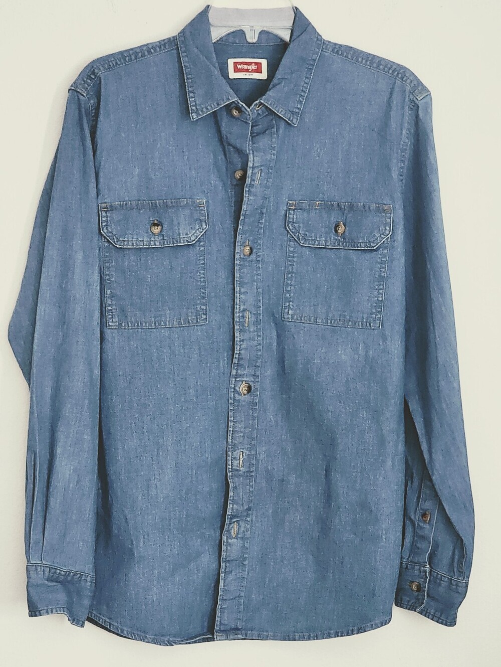 Wrangler Vintage Mens Denim Button Down Long Sleeve Shirt Pockets Blue  Sz Small